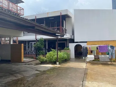 House for sale near BTS Thong Lo, photo 2 of 5