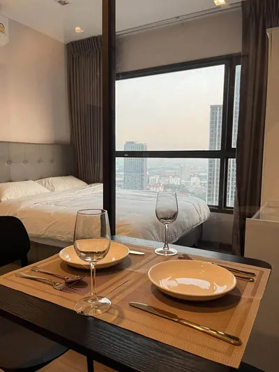 1-bed condo for rent at The Politan Aqua, photo 2 of 5