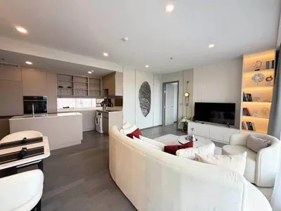 3-bed condo for rent near MRT Khlong Toei, photo 4 of 5