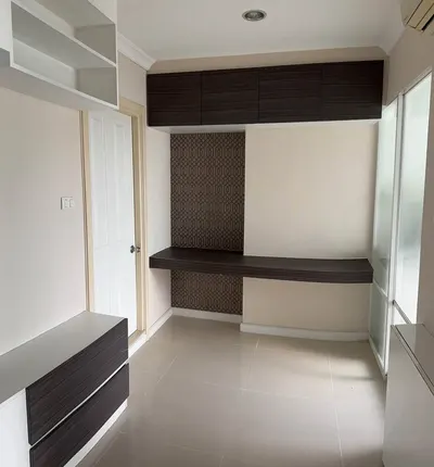 Condo 1 chambre à louer à Lumpini Place Rama 9 - Ratchada, photo 4 sur 5