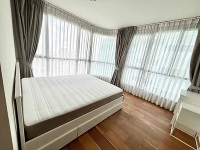 2-bed condo for rent near BTS Chit Lom, photo 4 of 5
