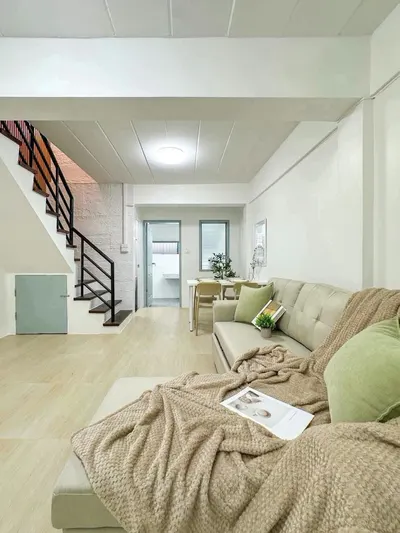 2-bed townhouse for sale in Nong Chok, photo 2 of 5