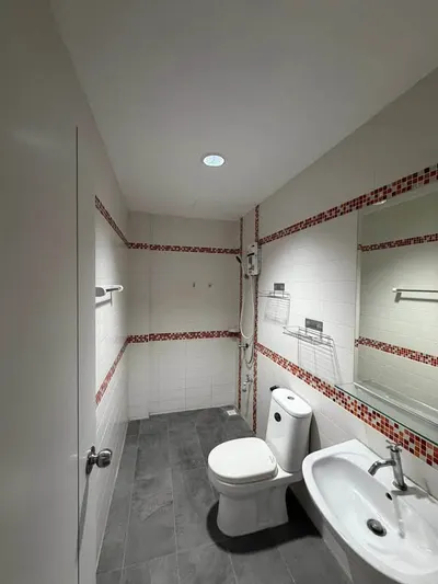 3-bed townhouse for sale near MRT Lat Phrao, photo 3 of 5