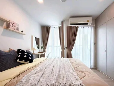 Condo for rent near MRT Huai Khwang, photo 3 of 5