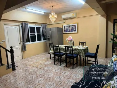 Villa Nakarinの5ベッドルームタウンハウス（賃貸）、写真8/8