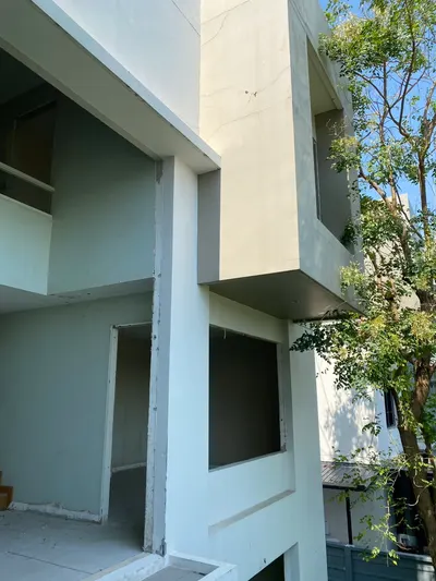 MRT 素铁讪站附近的4房独栋住宅出售，第3张，共5张