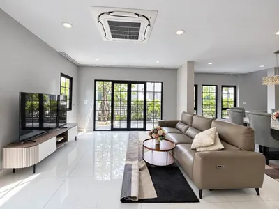 ให้เช่าบ้าน 4 ห้องนอน Centro Bangna รูปที่ 1 จาก 5