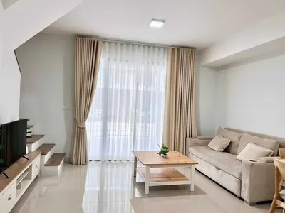 Maison de ville 3 chambres à louer à Pleno Sukhumvit-Bangna 2, photo 1 sur 5