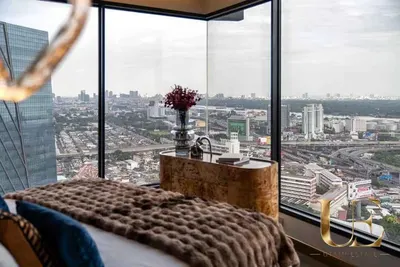 Condo 3 chambres à vendre près de la station MRT Khlong Toei, photo 5 sur 5