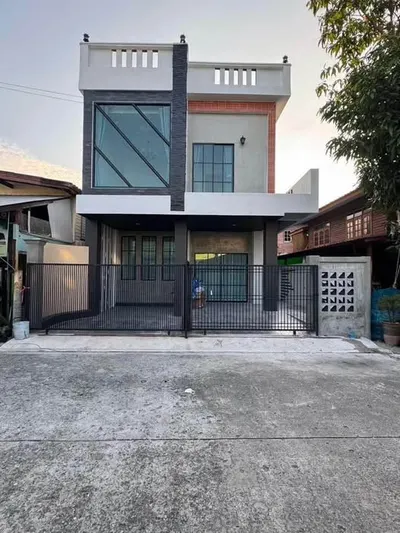克隆三瓦区的3房独栋住宅出售，第1张，共5张
