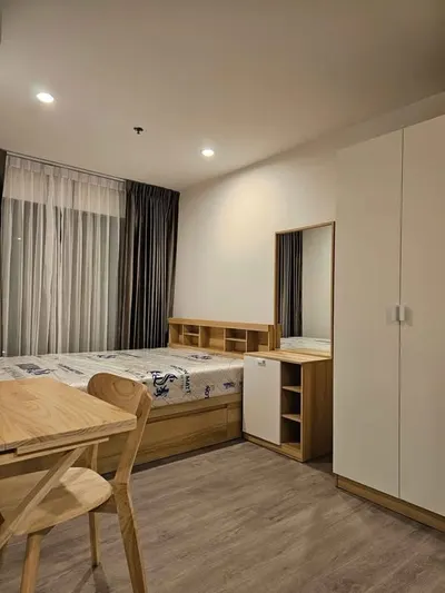 Regent Home Wutthakat Building B的开间公寓出租，第1张，共5张