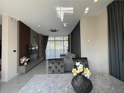 4-bed house for rent in Bangkok, photo 4 of 5