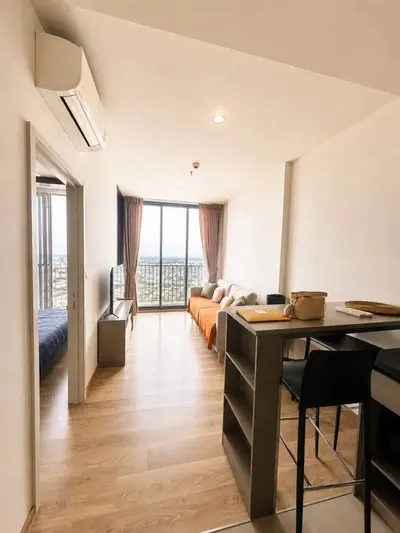 ให้เช่าคอนโด 1 ห้องนอน Oka Haus 素坤逸36号酒店,度假式公寓,中心区,高层美景 รูปที่ 1 จาก 4