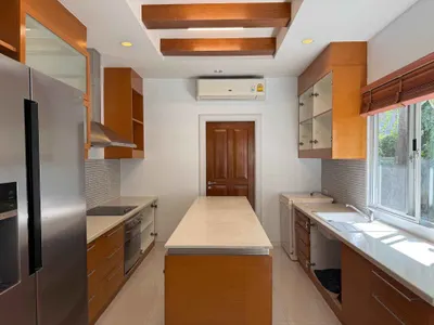 Sukhumvit 36 Garden Village的4房独栋住宅出租，第2张，共9张
