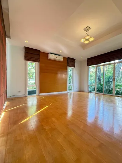 Sukhumvit 36 Garden Village的4房独栋住宅出租，第3张，共9张