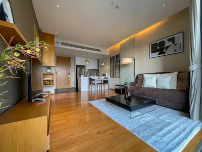 AEQUA Residence Sukhumvit 49的1房公寓出租，第1张，共5张