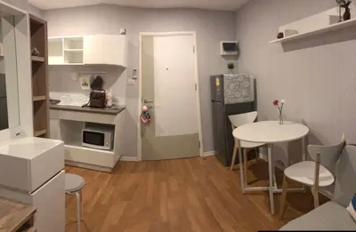 Condo for rent near BTS Bang Na, photo 1 of 5