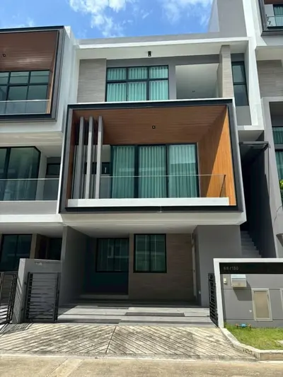 ให้เช่าทาวน์เฮาส์ 3 ห้องนอน Nirvana Define Srinakarin-Rama 9 รูปที่ 1 จาก 5