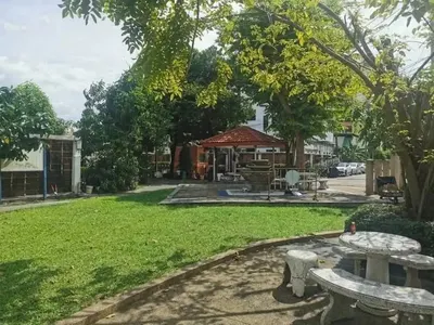 3-bed townhouse for sale near ARL Makkasan, photo 5 of 5
