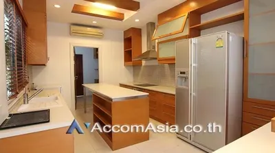4-bed house for rent near BTS Thong Lo, photo 3 of 5