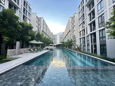 Condo à louer près de la station BTS Khu Khot, photo 2 sur 5