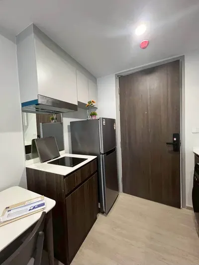 Condo à louer près de la station BTS Khu Khot, photo 4 sur 5