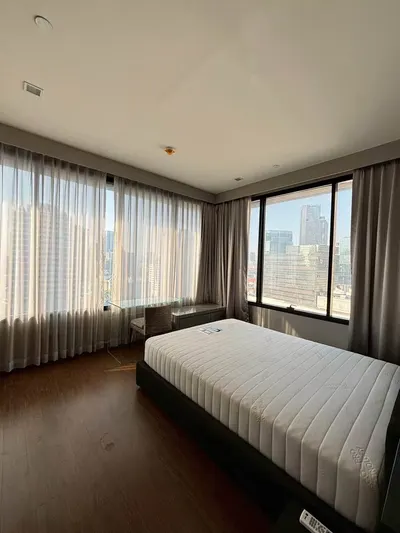 2-bed condo for rent at M Silom, photo 2 of 5