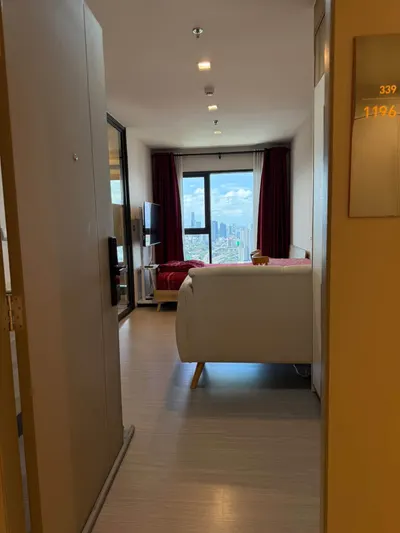 Life Asoke Hype的开间公寓出租，第1张，共10张