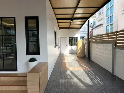 Village kc garden home的5房独栋住宅出售，第5张，共5张