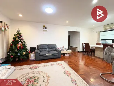 5-bed house for sale near MRT Bang Phlu, photo 2 of 5