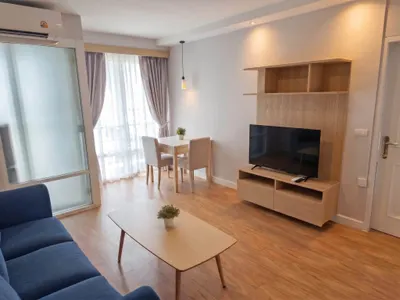 This listing, photo 2