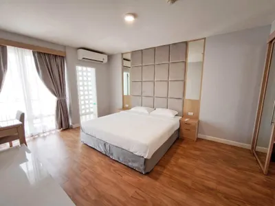 1-bed condo for rent near BTS Ekkamai, photo 4 of 5