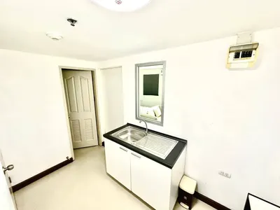 1-bed condo for rent near BTS Punnawithi, photo 3 of 5