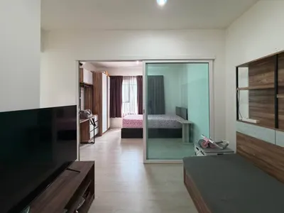 Aspire Sathorn - Tha Phra的1房公寓出租，第1张，共5张