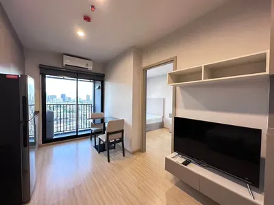 Condo 1 chambre à louer près de la station BTS Pho Nimit, photo 2 sur 5