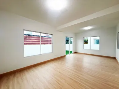 3-bed house for sale near MRT Bang Rak Yai, photo 3 of 5