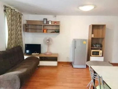Condo Chateau In Town Ratchada 13のスタジオタイプのコンドミニアム（賃貸）、写真1/9