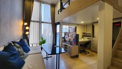 Condo à louer à Chewathai Residence Asoke, photo 6 sur 10