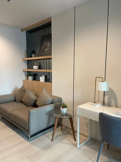 1-bed condo for rent at Life One Wireless, photo 4 of 10