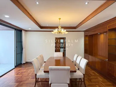 3-bed apartment for rent near BTS Asok, photo 4 of 5