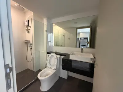 1-bed condo for rent near MRT Phra Ram 9, photo 5 of 5