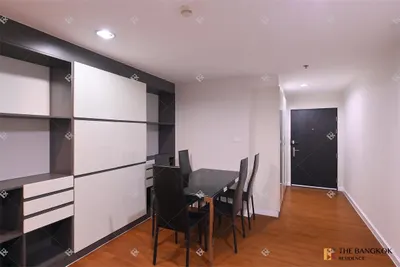 Condo 2 chambres à louer à Belle Grand Rama 9, photo 4 sur 5