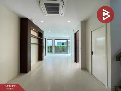 4-bed townhouse for sale in Prawet, photo 2 of 5