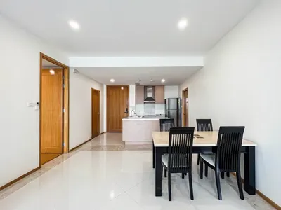 2-bed condo for rent at The Empire Place Sathon, photo 1 of 5