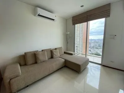 Studio condo for rent near BTS Wongwian Yai, photo 3 of 5