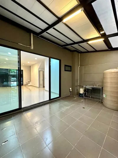 Premium Place Kaset-Nawamin (ซอยมัยลาภ)の4ベッドルーム一戸建て（賃貸）、写真3/5