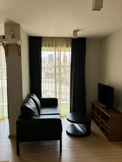 2-bed condo for rent at Maestro 12 Ratchathewi, photo 4 of 5