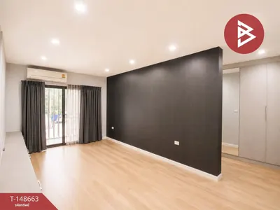 4-bed townhouse for sale in Yan Nawa, photo 3 of 5