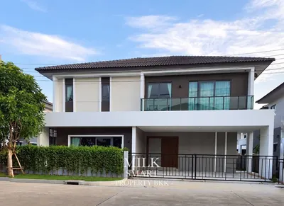 Centro Vibhavadi的4房独栋住宅出租，第1张，共5张