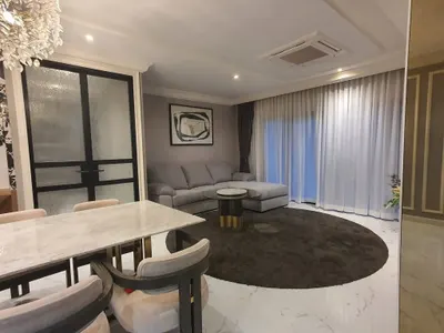 Centro Vibhavadi的4房独栋住宅出租，第2张，共5张